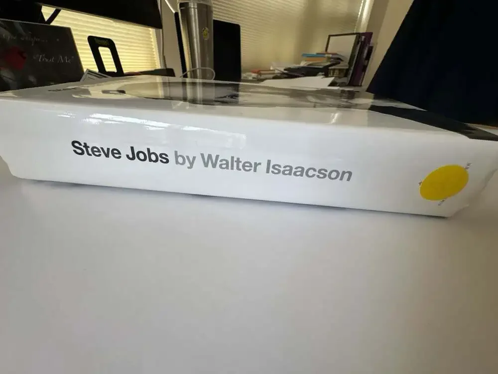 Steve Jobs by Walter Isaacson (2011 Hardcover Biography)